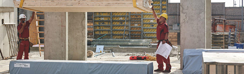 Robotnicy budowlani na budowie HoHo w Wiedniu